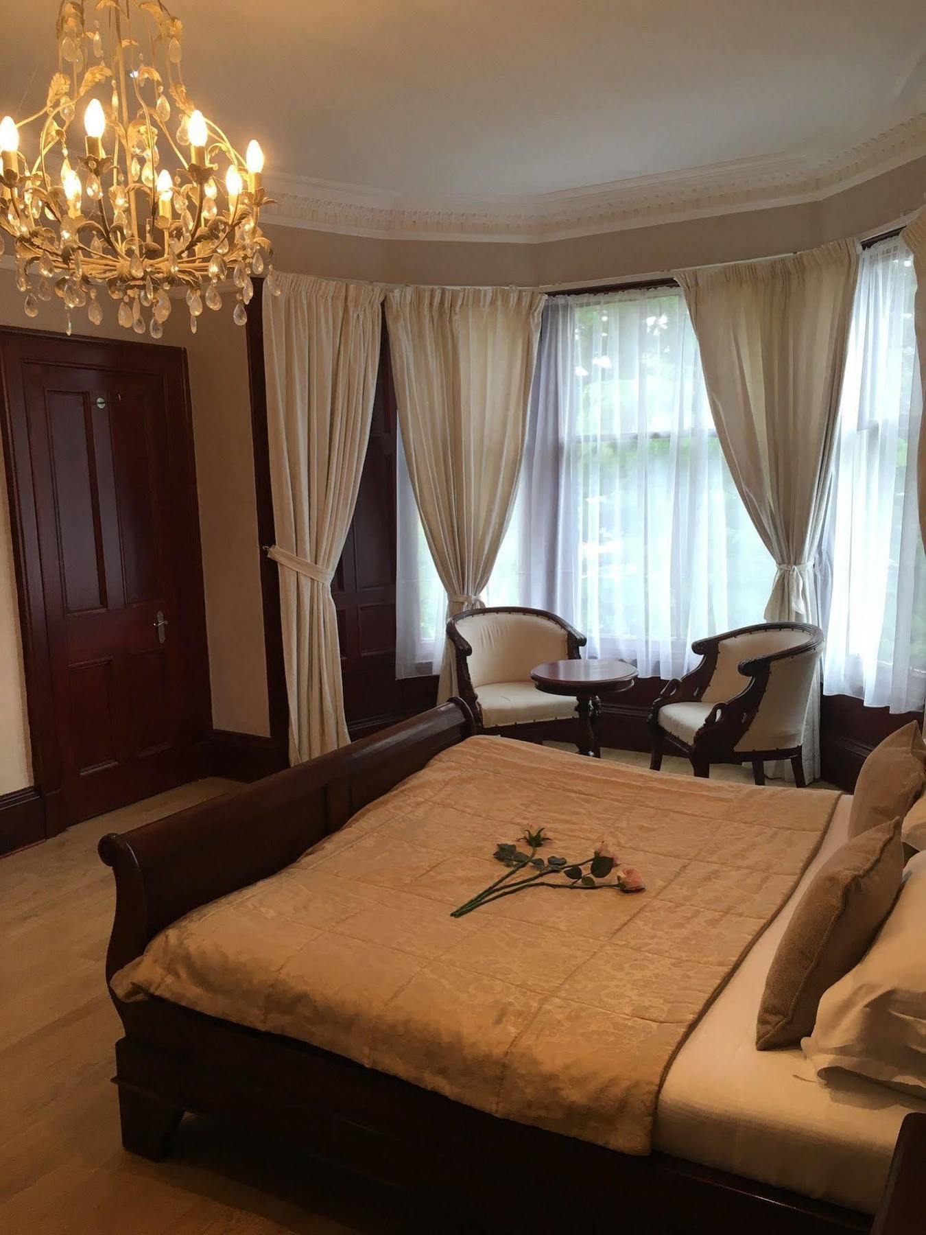 Lanark Residence Единбург Екстериор снимка