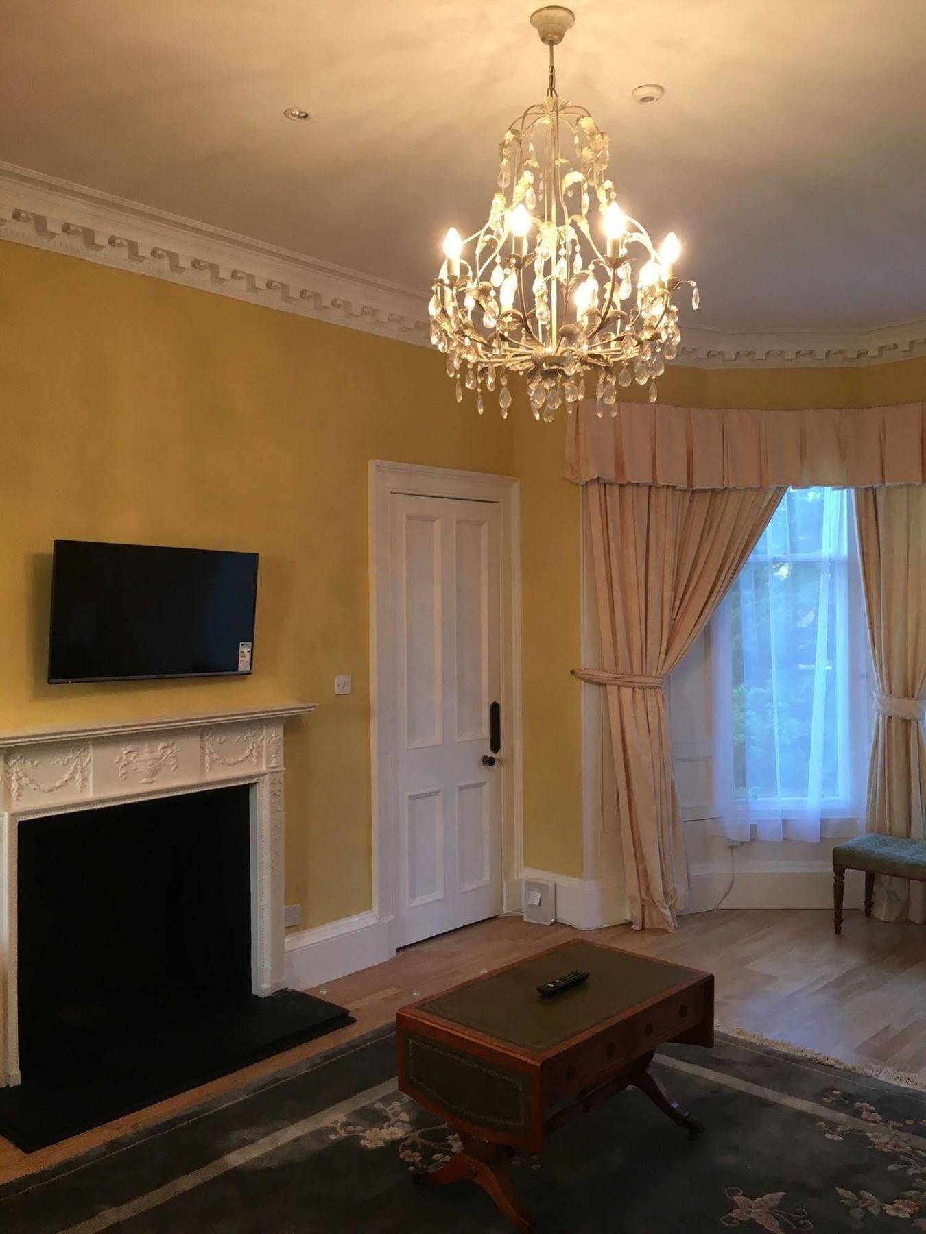 Lanark Residence Единбург Екстериор снимка