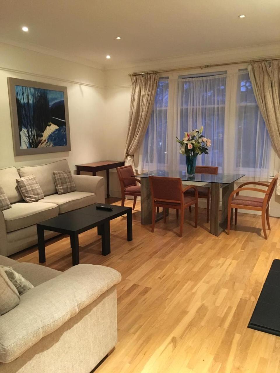 Lanark Residence Единбург Екстериор снимка